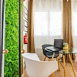 Nest & Loft By Lisbon With Holiday home