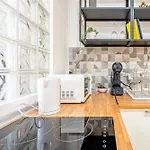 Nest & Loft By Lisbon With Holiday home